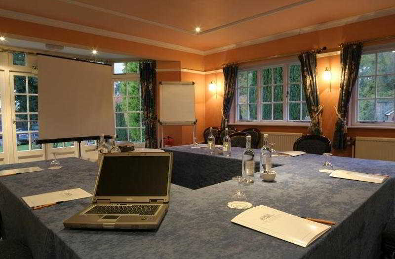 Hurtwood Hotel Peaslake Facilidades foto